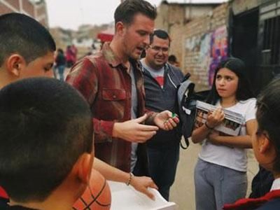 Vestirse para compartir el Evangelio